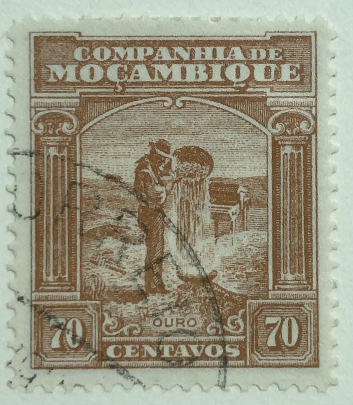 AlexStamps MOZAMBIQUE COMPANY #163 XF Used 