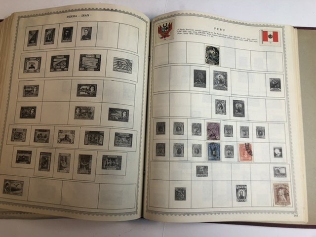 The New World Wide Postage Stamp Album Lots Of Old Stamps