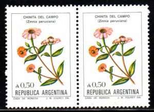 ARGENTINA 1523 MNH PAIR BIN $2.00 FLOWERS