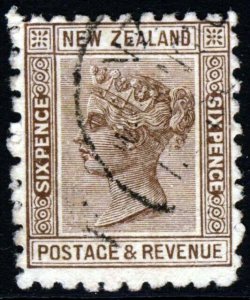 NEW ZEALAND QV 1891-5 6d. Brown Die I Perf.10 Wmk NZ Star SG 224 VFU