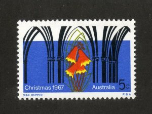 AUSTRALIA 429 MNH BIN .50