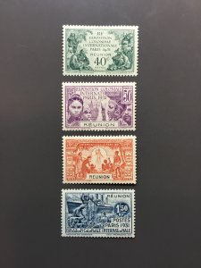 Reunion 122-125 F-VF MHR. Scott $ 22.00