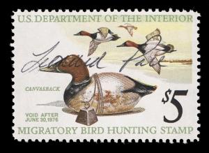 VERY NICE GENUINE SCOTT #RW42 XF MINT OG NH FEDERAL DUCK STAMP - PRICED TO SELL.