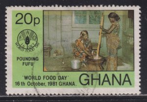 Ghana 765 Women Pounding Fufu 1981