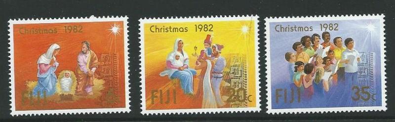 FIJI SG647/9 1982 CHRISTMAS MNH
