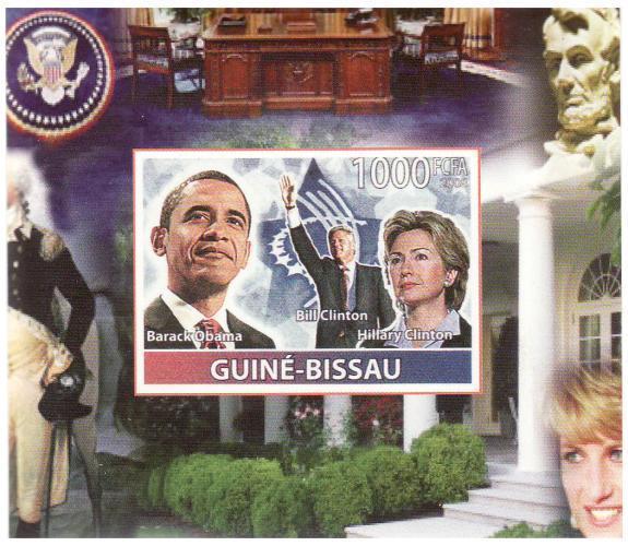 Guinea-Bissau - Obama & Clintons - Deluxe Imperf Stamp S/S - 7A-006