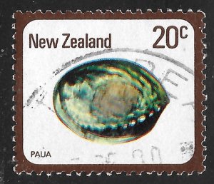 New Zealand #674 20c Sea Shells - Paua (Haliotis Iris)