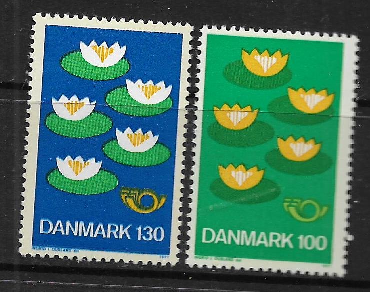 Denmark 597-598 set MNH 1977 Lilies