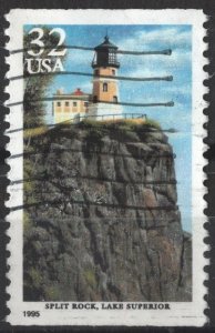 SC#2969 32¢ Great Lakes Lighthouses: Split Rock, Lake Superior (1995) Used