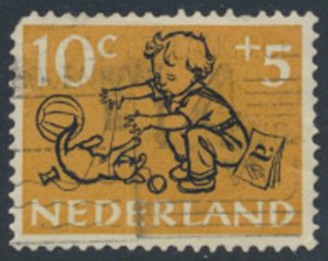 Netherlands SC# B246 Used  shorter corner perf  see details & scans