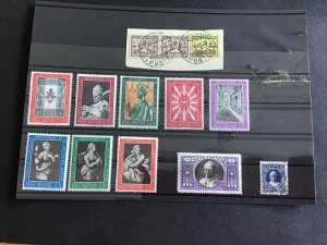 Vatican Mint Never Hinged  Stamps  R38841