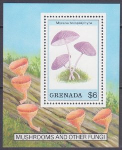1989 Grenada 2029/B227 Mushrooms 10,00 €