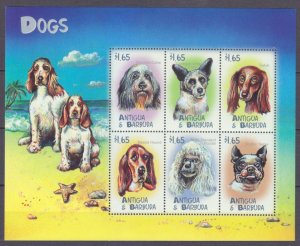 2000 Antigua and Barbuda 3135-3140KL Dogs 10,00 €