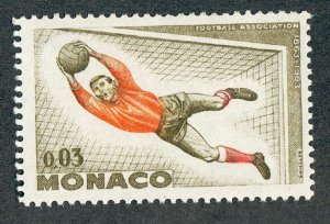 Monaco #555 Mint Hinged single