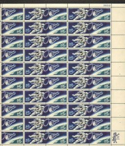 Space Twins Walking Astronaut Sheet of Fifty 5 Cent Postage Stamps Scott 1331-32