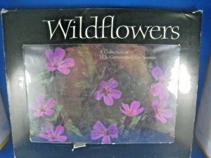 UNITED STATES 1992  -  WILDFLOWERS: A COLLECTION OF U.S. STAMPS