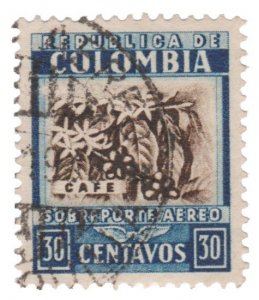 COLOMBIA AIRMAIL STAMP 1932 - 39. SCOTT # C102. USED. # 2