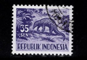 Indonesia Scott 429 Used Malayan Pangolin stamp