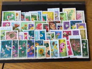 Vietnam plants and flowers  used stamps  A7012