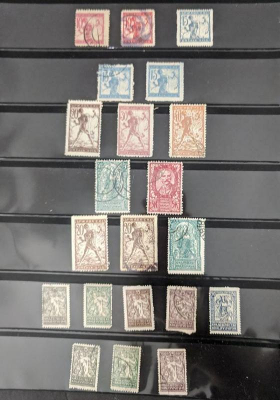 EDW1949SELL : YUGOSLAVIA Old Time Mint & Used collection. Nicely displayed.