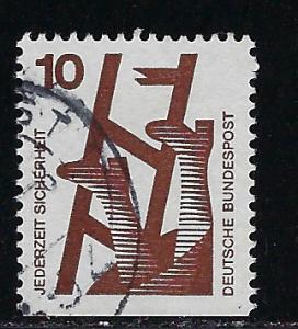 Germany Bund Scott # 1075, used, variation SE bottom