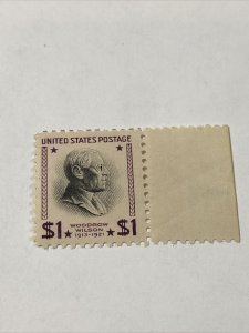 US 832B Woodrow Wilson $1 Very Lightly Hinged / Extra Fine