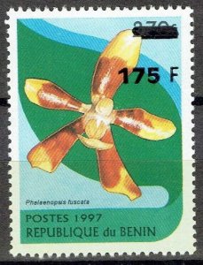 BENIN 2005/6 1376 175F PHALAENOPSIS FUSCATA FLOWER FLEUR OVERPRINT SURCHARGE MNH
