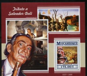 MOZAMBIQUE 2015 TRIBUTE TO SALVADOR DALI SOUVENIR SHEET MINT NEVER HINGED