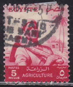 Egypt 372 Farmer 1955