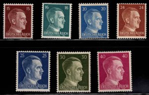 Germany Scott 512-520 MNH** engraved Hitler stamps