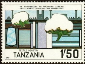 Tanzania 254 - Mint-NH - 1.50sh Cotton / Textiles (1985) (cv $0.60)