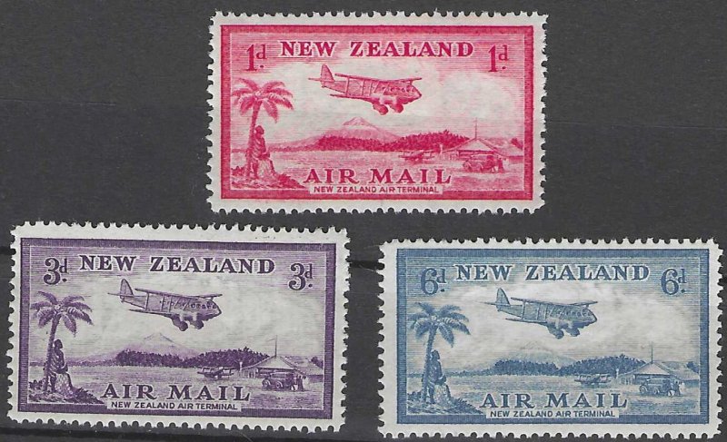 New Zealand, Scott#c6-c8 mint, hinged, Airmail, set of three stamps,