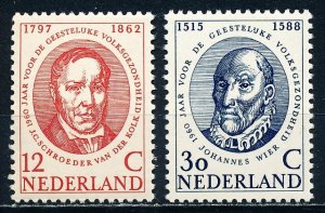 Netherlands #383-384  Set of 2 MNH