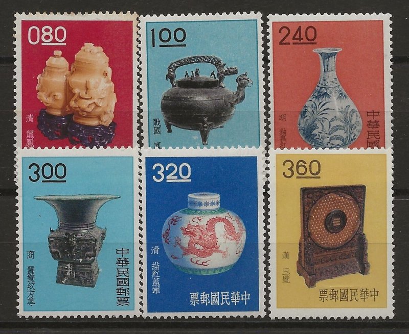 China 1302-1307 Mint Hinged. Set.