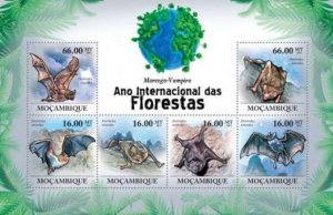 Mozambique - Vampire Bats - 6 Stamp  Sheet 13A-599