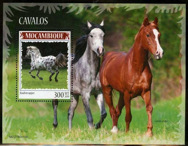 MOZAMBIQUE  2019  HORSES   SOUVENIR SHEET MINT NEVER HINGED