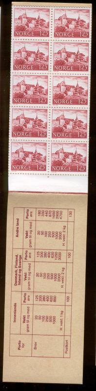 NORWAY 690a MNH COMPLETE BOOKLET AKERSHUS CASTLE, OSLO. 1977