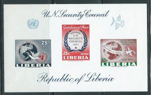 Liberia C131 NOTE s.s. of 3 MNH