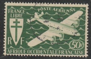 Afr. Occ. Fr.   C2     (O)     1945  France libre / Poste aérienne ($$)