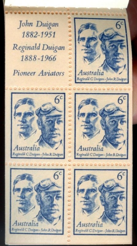 AUSTRALIA Sc#454a-457a 1970 Famous Australians Booklet Complete Mint NH