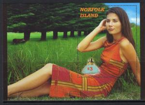 NORFOLK ISLAND SGMS766 2001 PERFUME FROM NORFOLK ISLAND MNH