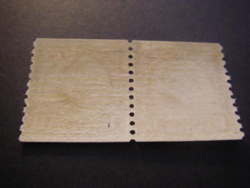 Scott 598, 1.5 cent Harding, Line Pair, Mint hinged