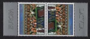 Latvia   #463a   1998  MNH  Europa national song festival  teche-beche pair