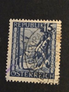 +Austria #462          Used