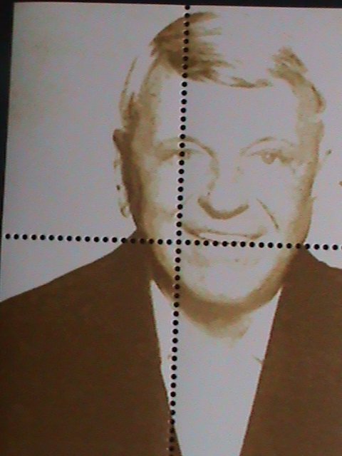 ​LAOS-1999-FRANK SINATRA FAMOUS SINGER-S/S MNH VERY FINE WE SHIP TO WORLD WIDE