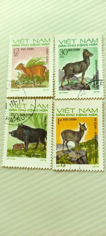 VIETNAM 1973 NATIVE WILD ANIMALS  IN FINE CTO CONDITION. 