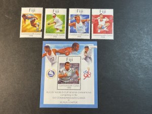 FIJI # 825-829-MINT/NEVER HINGED----COMPLETE SET & SOUVENIR SHEET----1998