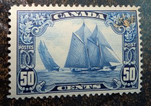 Canada Scott # 158 mnh minor discoloration upper right side of stamp.