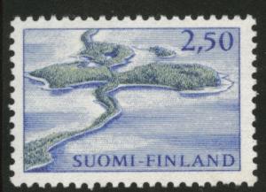 FINLAND SUOMI Scott 414A MH* 1967 2.50m stamp CV$6