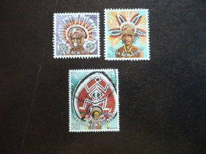 Stamps - Papua New Guinea - Scott# 448,450,456 - MNH & Used Part Set of 3 Stamps